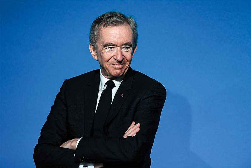 Phong độ và bản lĩnh của ông trùm thời trang Bernard Arnault