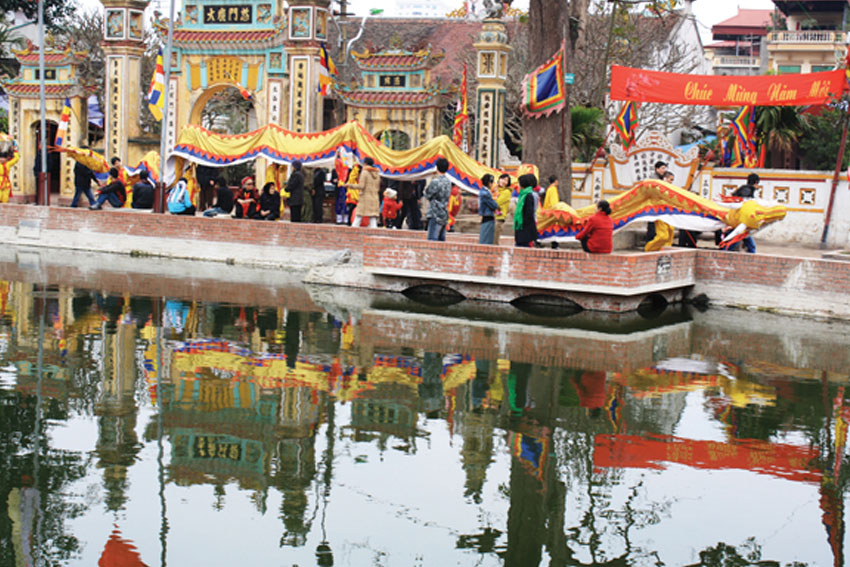 Triá»u Khúc, ngôi là ng cá»§a xứ tÆ¡ lụa xưa