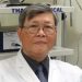 Giáo sư - Tiến sĩ Nguyễn Hữu Khôi, Nguyên chủ nhiệm Bộ môn Tai - Mũi - Họng, Bệnh viện Đại học Y Dược TP. Hồ Chí Minh, Trưởng phòng khám Tai - Mũi - Họng Kỹ thuật cao Anh Đức 1