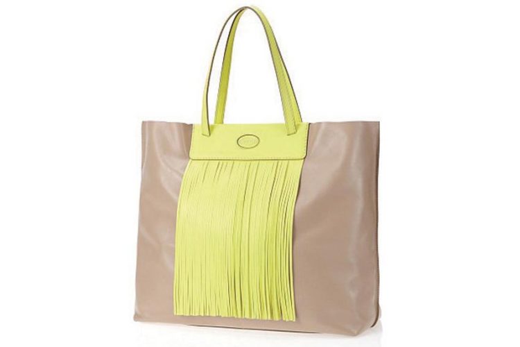 Tod’s xuống phố cùng Jessica Biel