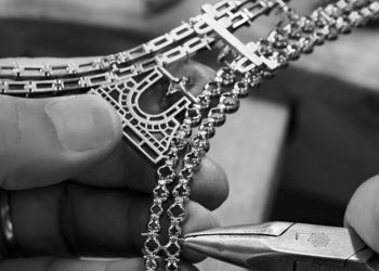 Cửa hàng 23 Place Vendôme Paris