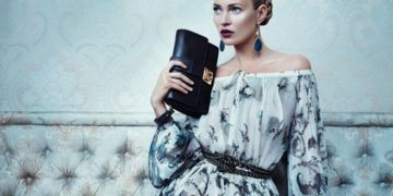 Câu chuyện tình mê hoặc và huyền bí