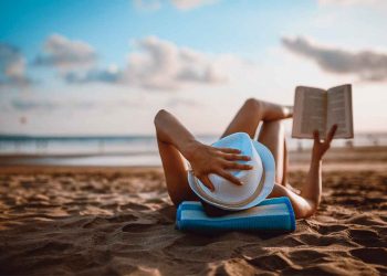 Thấm đòn về hưu - 1