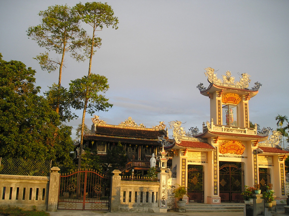 Bên dòng Bạch Yến - 2