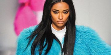 Thu-đông rạng rỡ và ấm cùng Blumarine