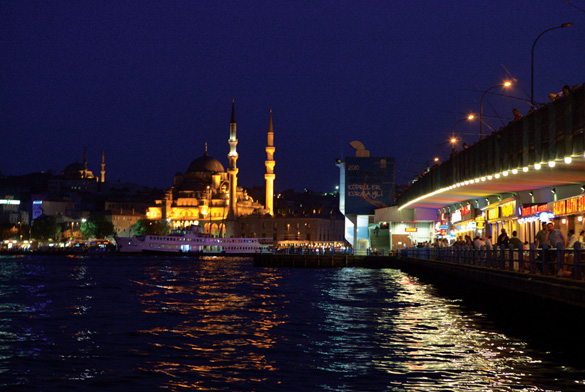 Hơi thở Istanbul trên cầu Galata - 1