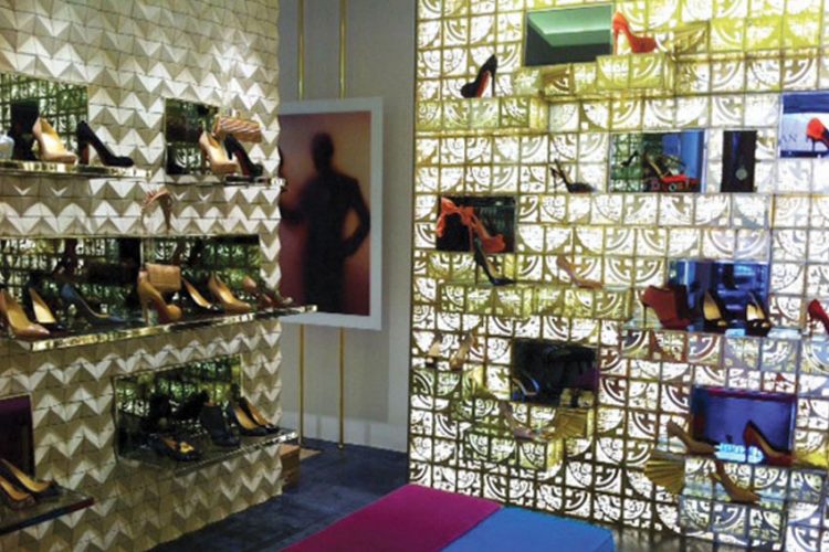 Christian Louboutin khai trương cửa hàng thứ 56 tại Roma, Ý