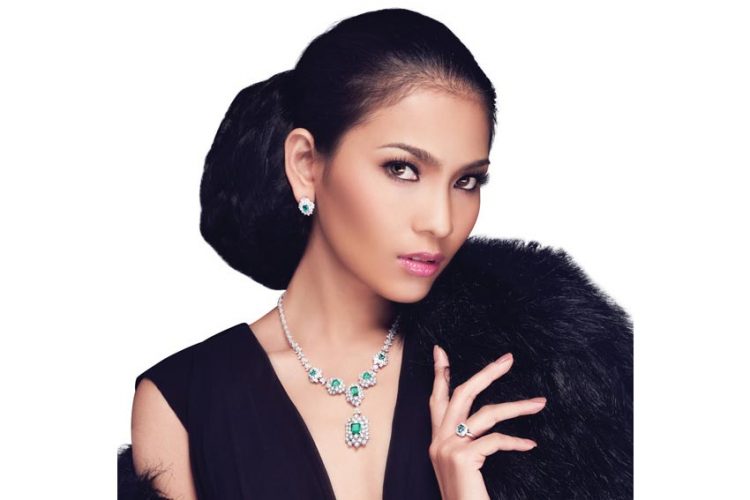 PNJ ưu đãi hấp dẫn trong hội chợ quốc tế trang sức Việt Nam 2012