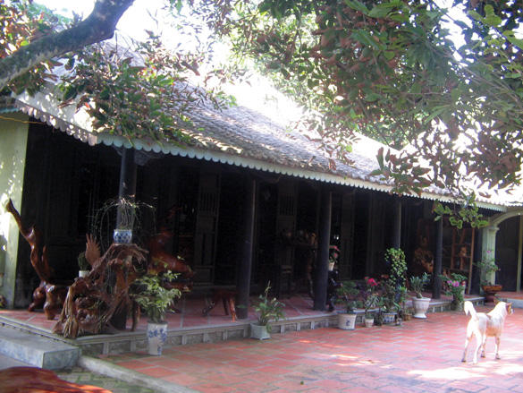 Những ngôi nhà cổ của làng Phú Vinh - 3