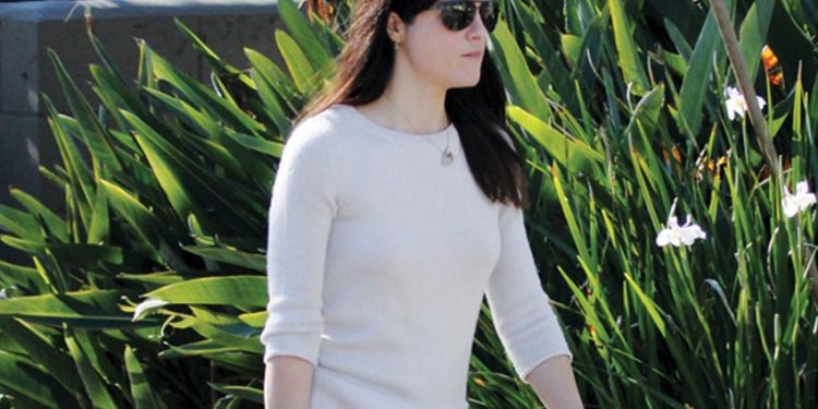 Selma Blair rất yêu thích chiếc túi Longchamp 3D