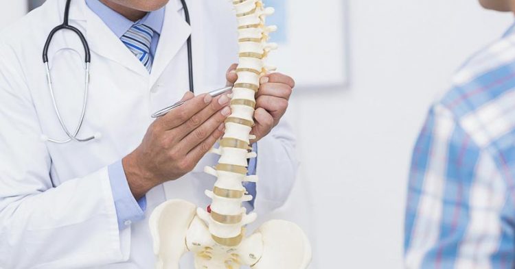 Phòng và chữa bệnh cột sống bằng những thói quen hằng ngày 2