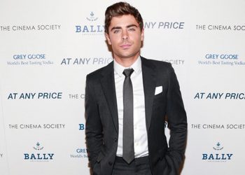 Zac Efron lịch lãm với giày Bally
