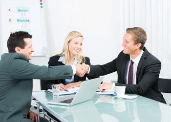 Có nên yêu cầu ứng viên tiết lộ mức lương hiện tại? 1