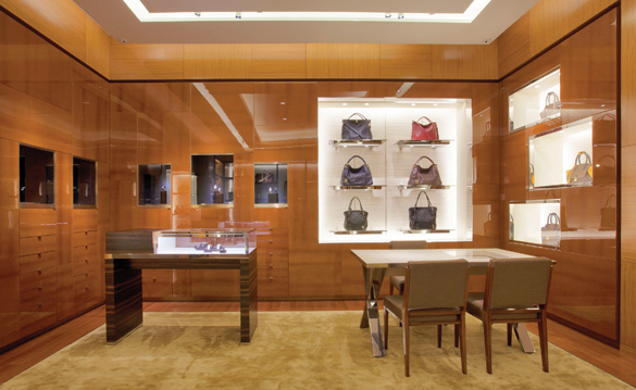 Louis Vuitton Lightbox Installation - Now at Trang Tien Plaza Hanoi. [23:04  - 06/04/2013] #Number19