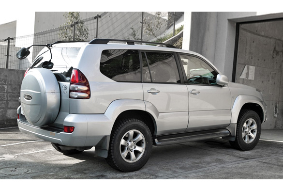 2014 Toyota LandCruiser Prado pricing and specifications  Drive