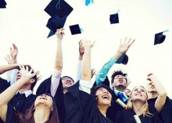 Tuyển chọn nhân tài từ sinh viên mới ra trường