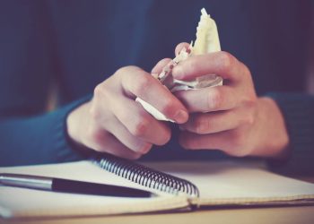 Khuyến khích sai lầm - 1