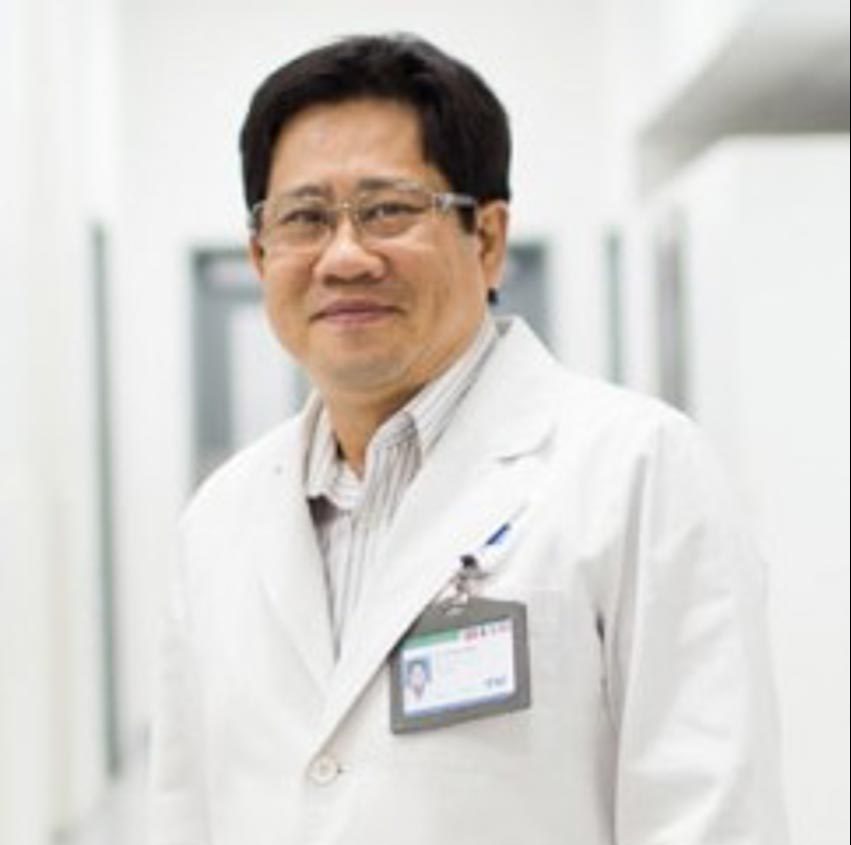 BS Võ Kim Điền, Trung tâm điều trị Ung thư Hy Vọng (Bệnh viện FV), Ủy viên Ban chấp hành Hội Ung thư Việt Nam và Hội Ung thư TP. Hồ Chí Minh