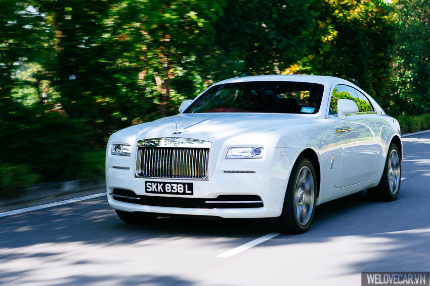 Rolls-Royce Wraith với phong cách, sức mạnh và độ quyến rũ khó cưỡng- Photo 09