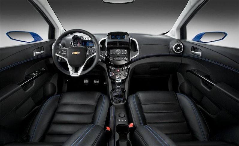 chevrolet-aveo-rs-concept-interior-photo-337911-s-986x603