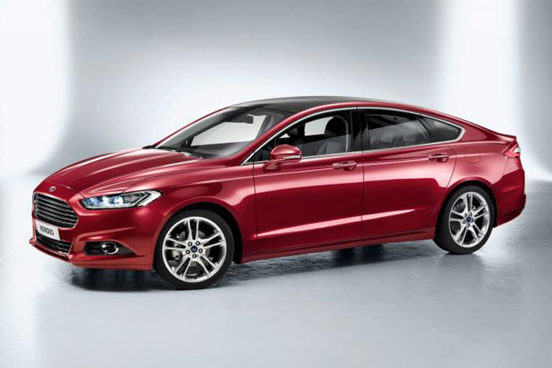 ford-mondeo-side-static-2013