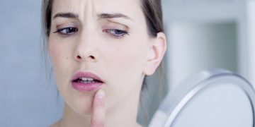 7 thói quen xấu gây hại cho da 5