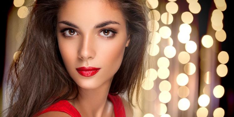 Bí quyết trang điểm cho bữa tiệc đêm 2