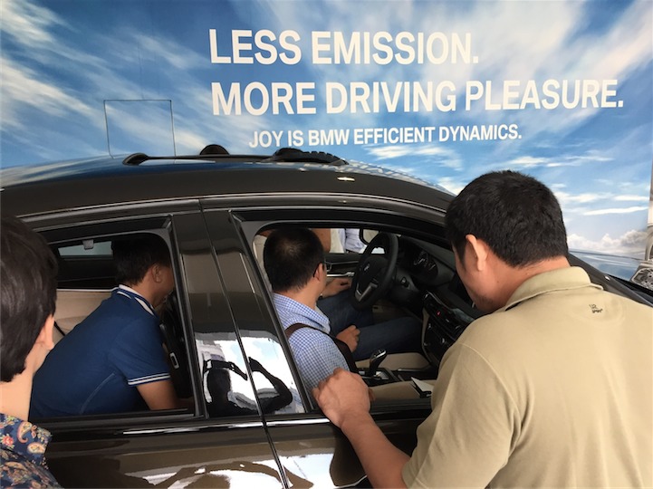 hướng_dẫn_sử_dụng_cài_đặt_các_chức_năng_thông_minh_trên_xe_bmw