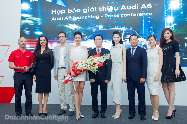 20000101-AudiDrivingEx2015-005