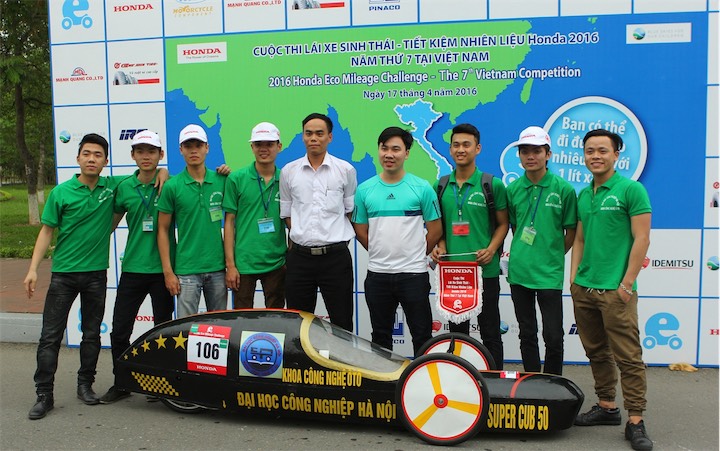 D#U1ed9i thi d#U1ebfn t#U1eeb DH Cìng nghi#U1ec7p gi#U1ea3i nh#U1ea5t nh¢m Sinh viàn