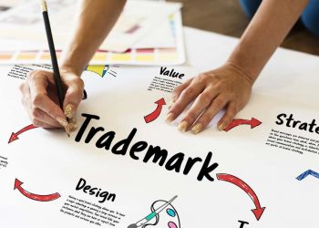 Những khoảng cách giữa thực tế và lý thuyết