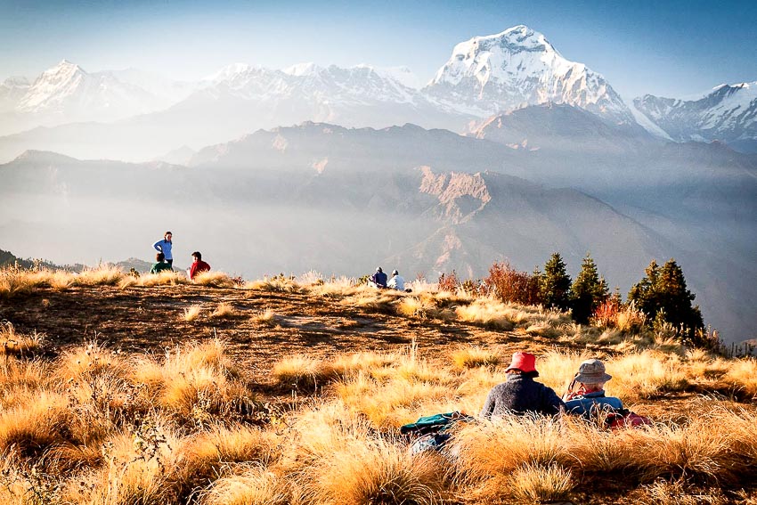 Mùa thu trên đỉnh Poon Hill ở Nepal
