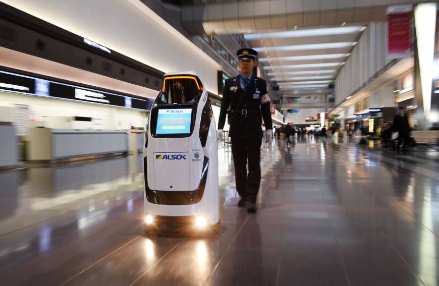 Sân bay Tokyo robot phục vụ trong Olympic 2020