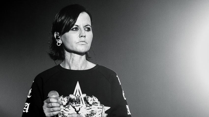 Dolores-O’Riordan-mot-mat-mat-lon-cua-nen-am-nhac-the-gioi