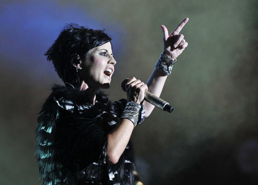 Dolores-O’Riordan-mot-mat-mat-lon-cua-nen-am-nhac-the-gioi