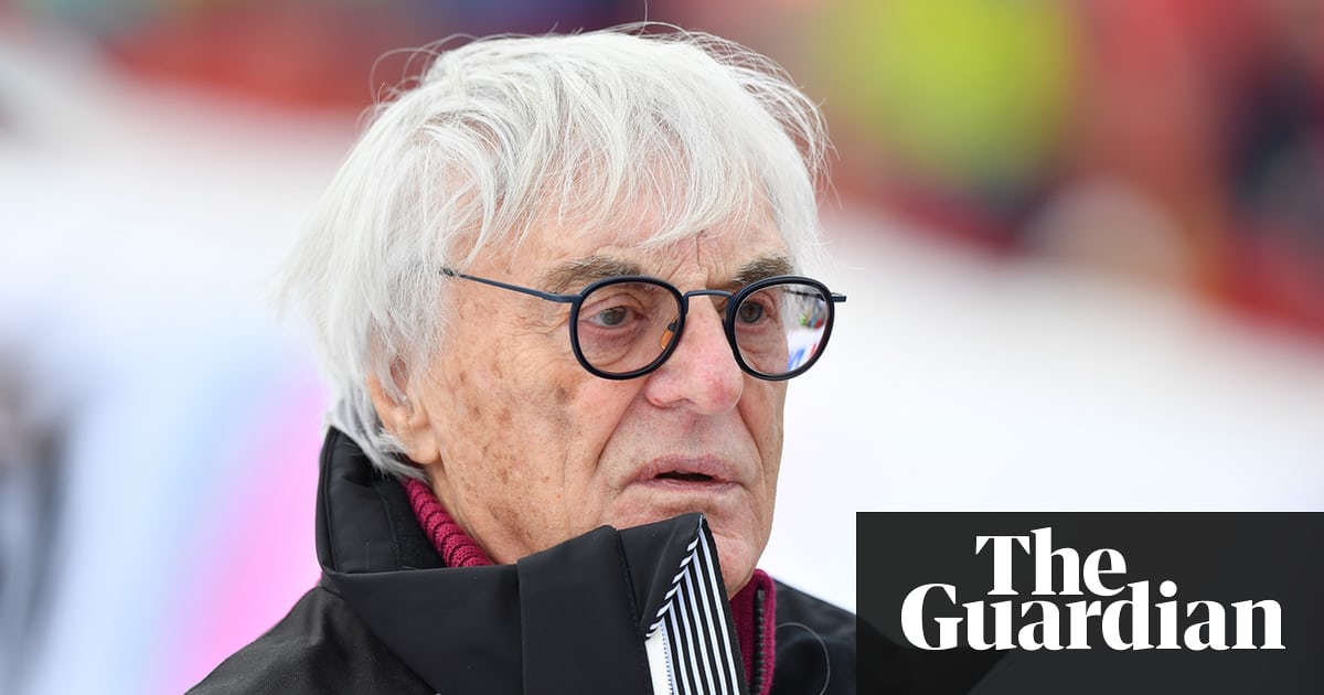 Cựu chủ tịch F1 phản đối việc bỏ người mẫu khỏi đường đua. Ảnh: Guardian.