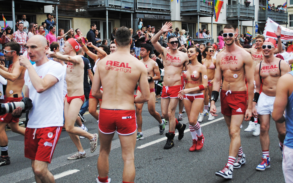 Diễu hành trong lễ hội Brighton Pride 2017