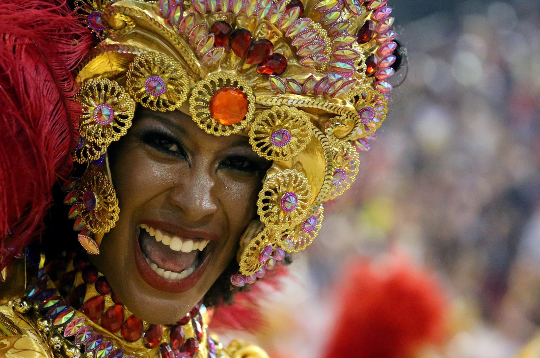 Choáng ngợp với Carnaval Rio đầy màu sắc và quyến rũ 