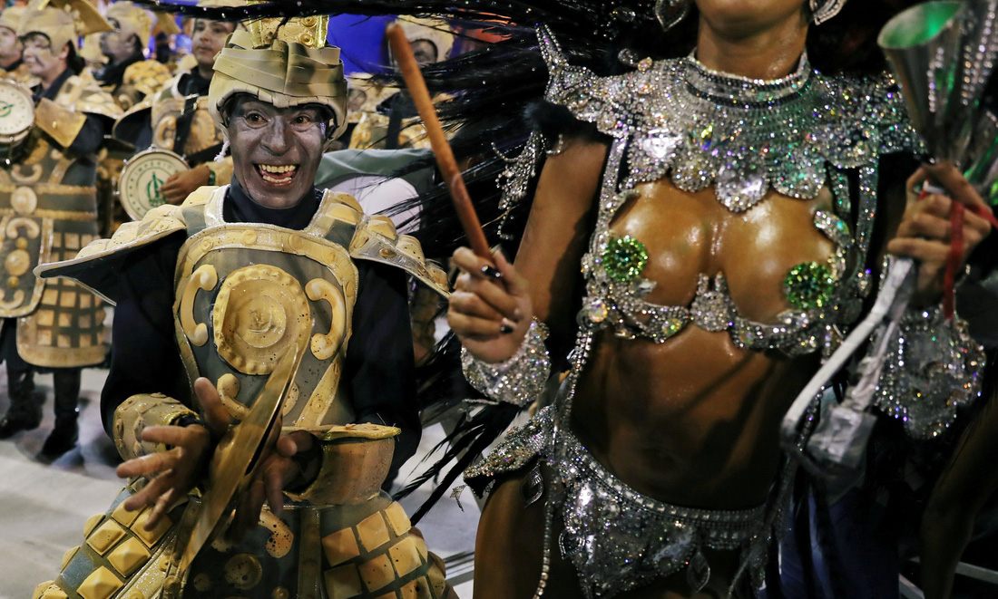 Choáng ngợp với Carnaval Rio đầy màu sắc và quyến rũ 