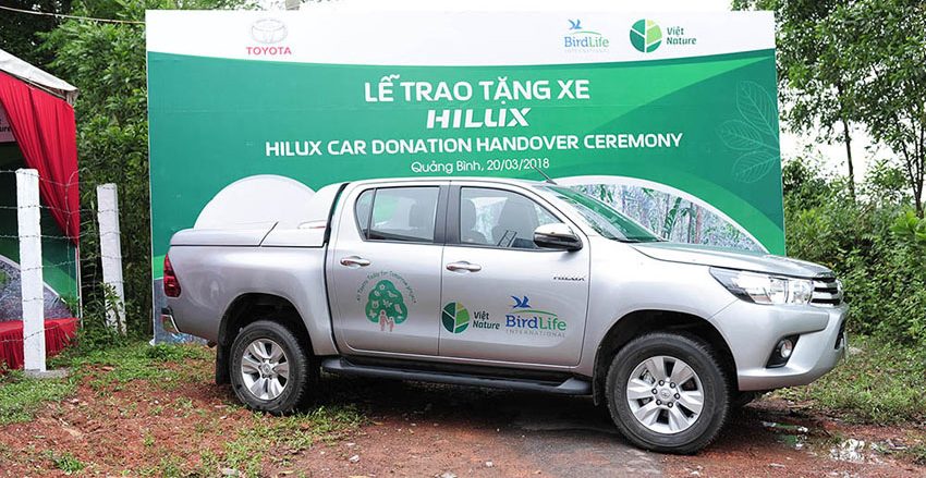 Toyota tặng xe Hilux hỗ trợ bảo tồn thiên nhiên tại Việt Nam