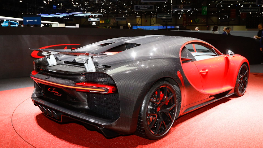 Bugatti Chiron Sport tái xuất sàn diễn với hệ thống lái nâng cấp