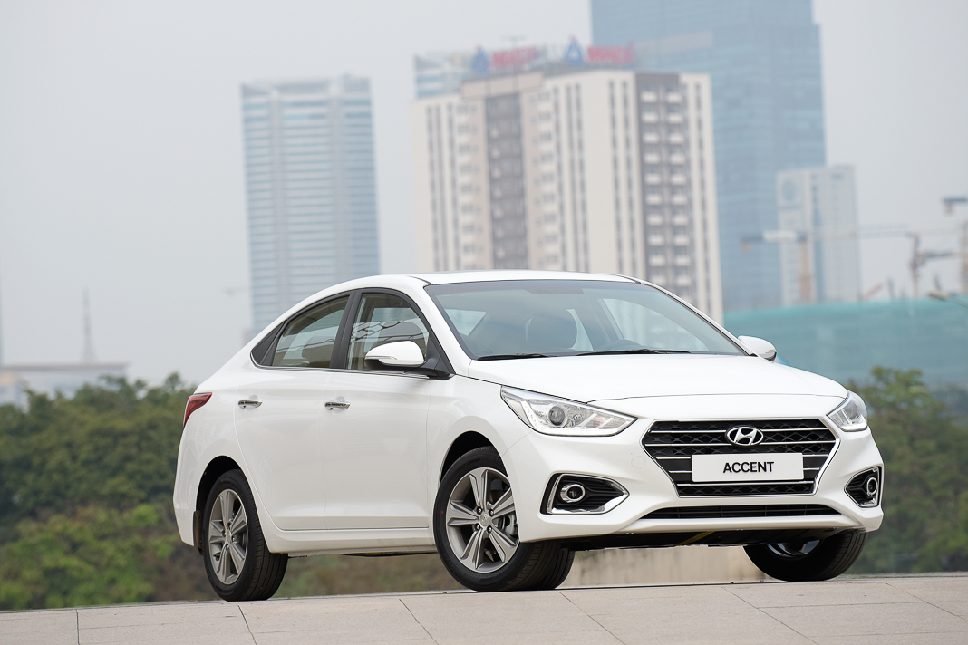 Bảng giá xe Hyundai tháng 5-2018: Hyundai Accent chỉ hơn 400 triệu, i10 bất ngờ tăng giá