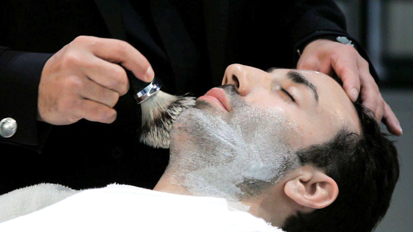 Nghệ thuật cạo râu cho quý ông hiện đại