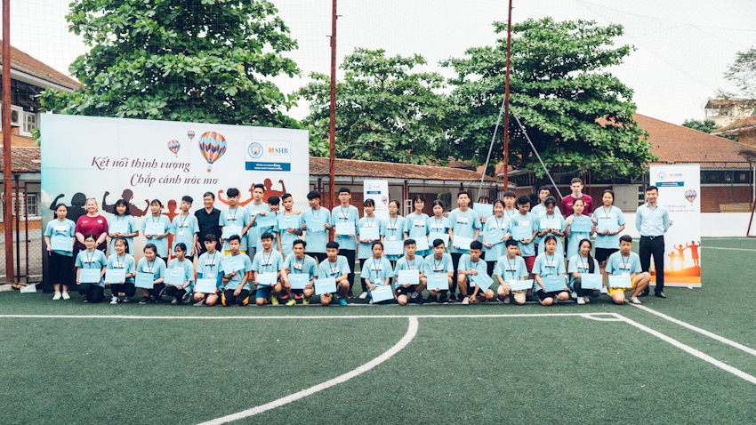 Manchester City tổ chức chương trình đào tạo bóng đá cộng đồng dành cho các nhà lãnh đạo trẻ tại VN