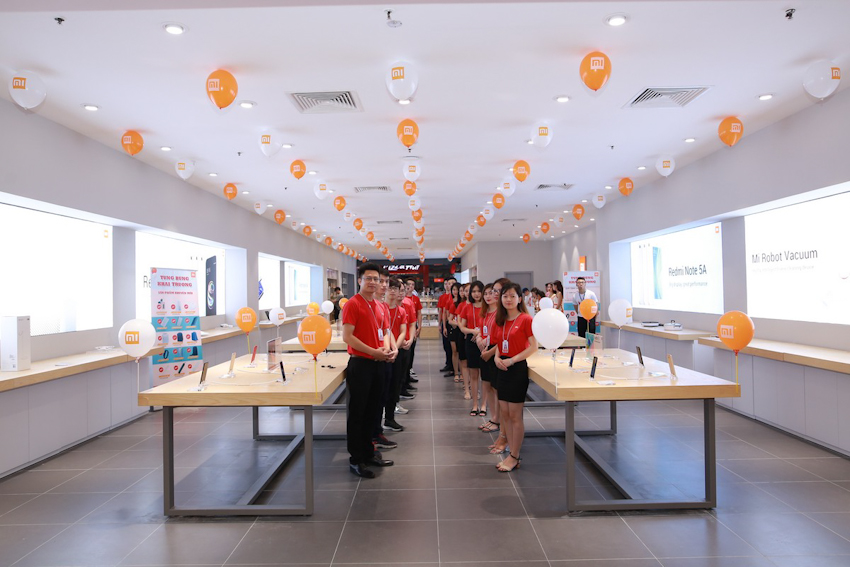 Cửa hàng Mi Store ủy quyền đầu tiên tại Hà Nội