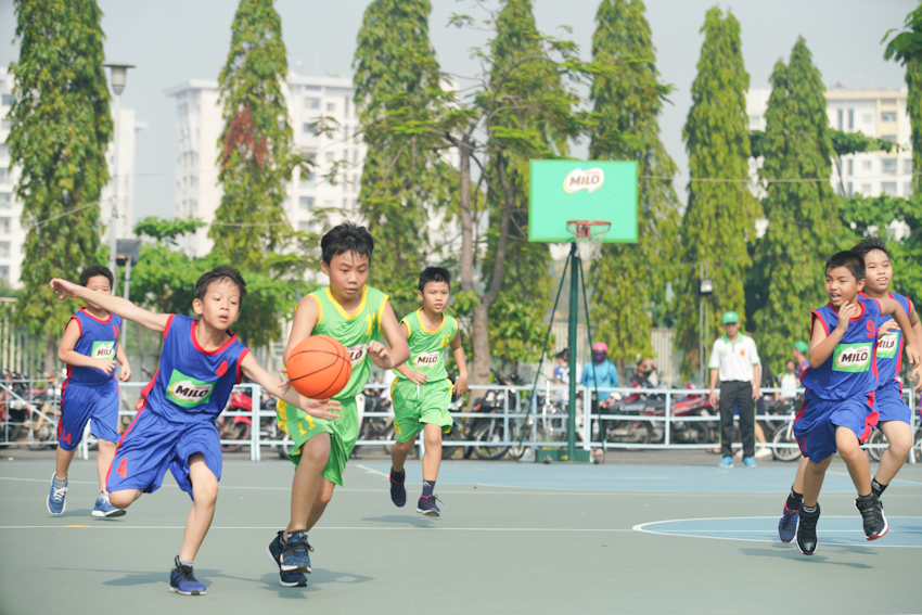 Giải bóng rổ Festival trường học Tp.HCM - Cúp MILO 2018 thu hút 120 đội tranh tài