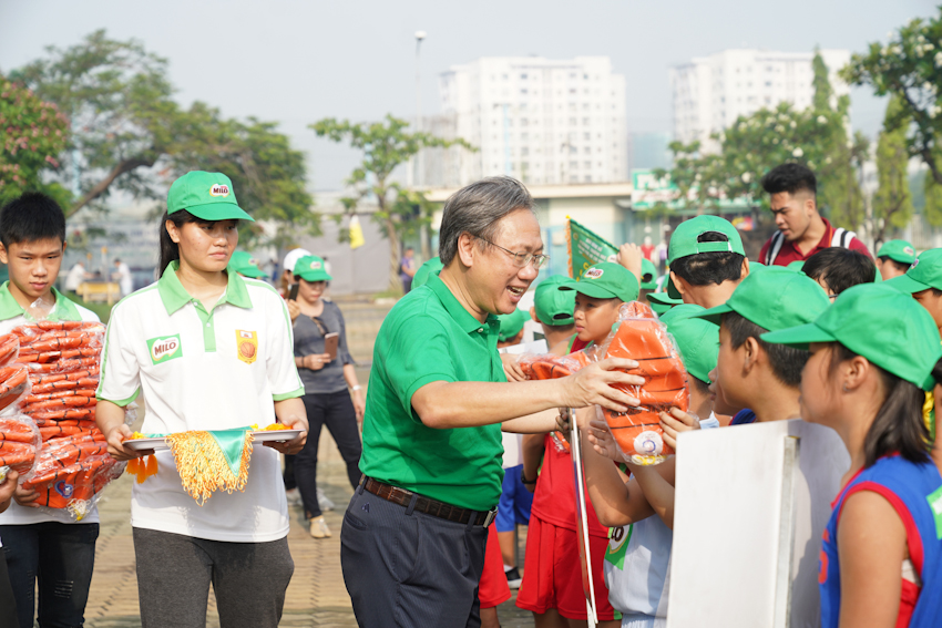 Giải bóng rổ Festival trường học Tp.HCM - Cúp MILO 2018 thu hút 120 đội tranh tài