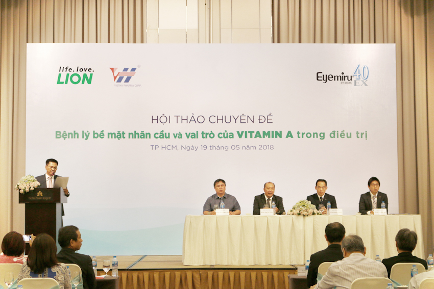 Hội thảo “Bệnh lý bề mặt nhãn cầu và vai trò của vitamin A trong điều trị”