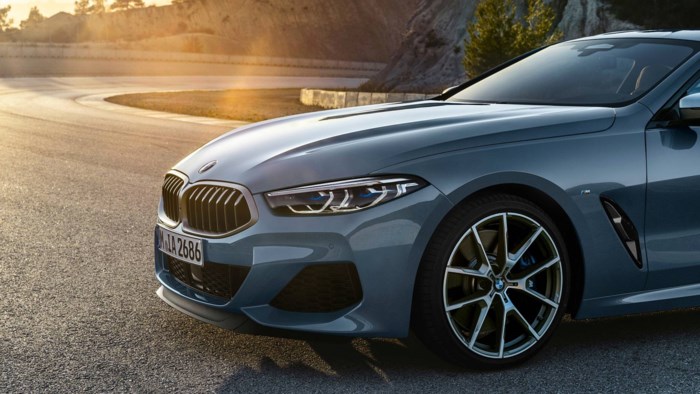 BMW 8-Series chính thức ra mắt: Ngoại thất sang trọng với sức mạnh siêu xe