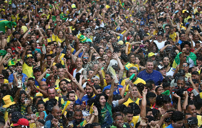 Neymar kiến tạo, Brazil hẹn Mexico ở vòng knock-out
